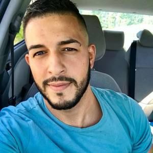 Meet your Posher, Christian